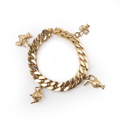 Lot 224 - Yellow metal flat curb link bracelet stamped...