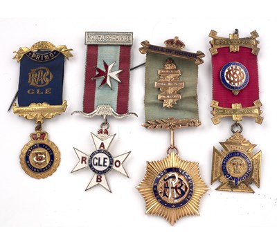 Lot 230 - Collection of Buffalo and Masonic medals...