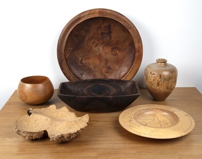 Lot 270 - Collection of treen to include Texas Honey...