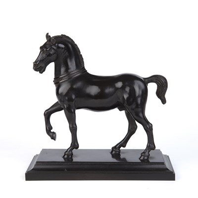 Lot 5 - An early 20th century bronze horse sculpture...