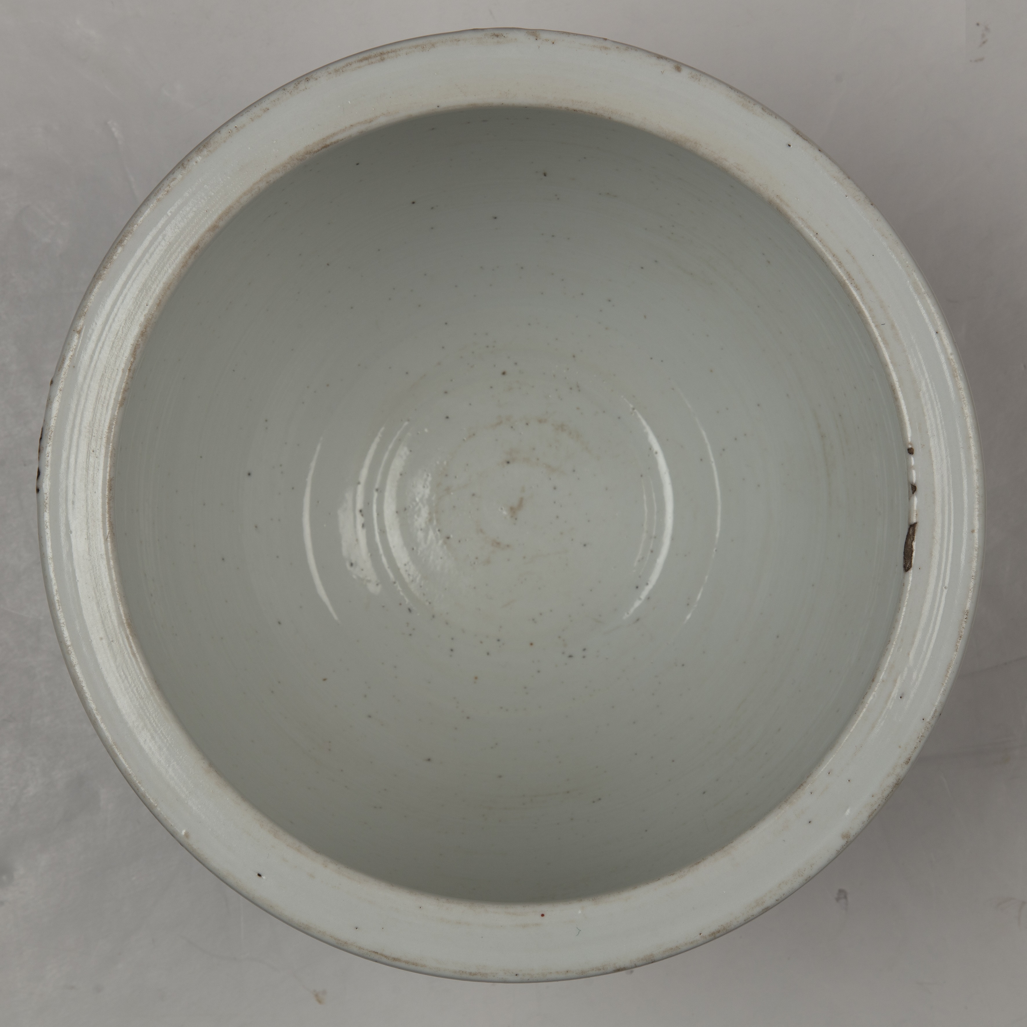 Lot 195 Powder blue porcelain small fish tank