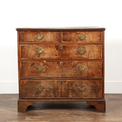 Lot 8 - Oak and walnut chest of drawers 18th Century,...