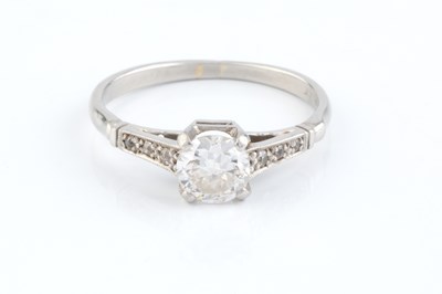Lot 262 - A diamond single stone ring, the old...