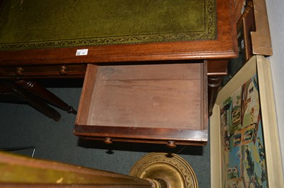 Lot 92 - Mahogany and green leather writing table 19th...