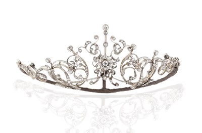 Lot 277 - A late 19th/early 20th century diamond tiara,...