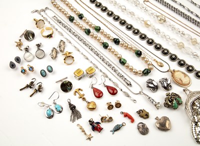 Lot 257 - Collection of various jewellery to include a...
