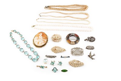 Lot 405 - A collection of jewellery, to include a 19th...