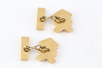 Lot 204 - A pair of 18ct yellow gold cufflinks, of...