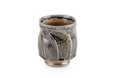 Lot 567 - Ruthanne Tudball (b.1948) Yunomi soda glazed...