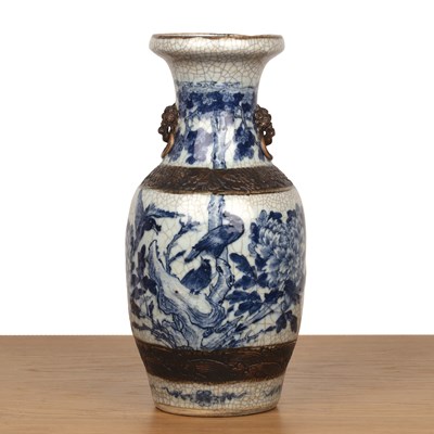 Lot 146 - Large blue and white crackleware vase Chinese,...