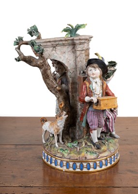 Lot 65 - A c.1880 Meissen-style porcelain figural group