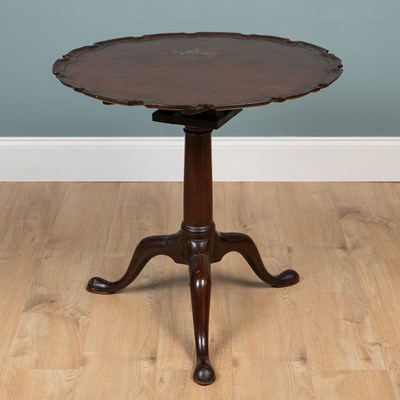 Lot 493 - A Georgian mahogany tilt-top, birdcage occasional table