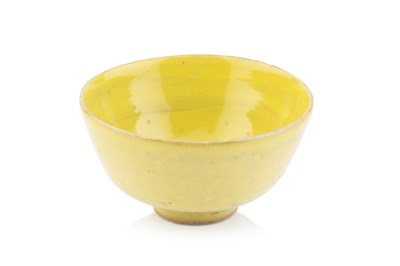 Lot 569 - Peter Wills (b.1955) Footed bowl stoneware,...