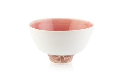 Lot 697 - Peter Wills (b.1955) Footed bowl porcelain,...