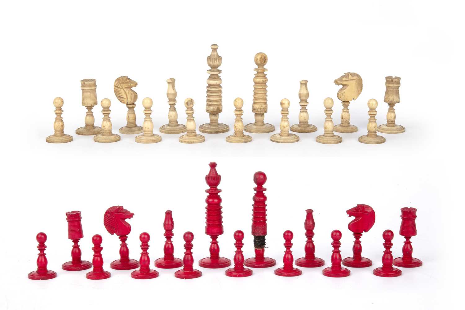 Lot 95 - A Victorian turned bone chess set the king 7cm...