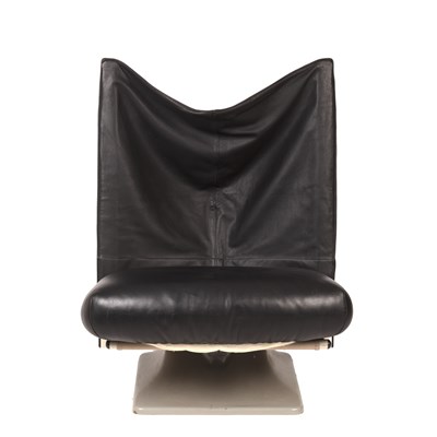 Lot 884 - Paolo Deganello (b.1940) for Cassina AEO...