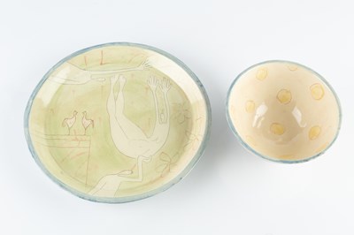Lot 712 - Vivienne Ross (Contemporary) Bowl and dish...