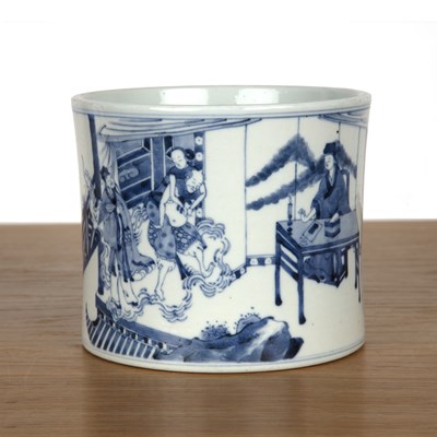 Lot 20 - Blue and white porcelain brush pot Chinese,...