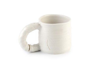 Lot 553 - Ryoji Koie (1938-2020) Cup/mug white glaze...