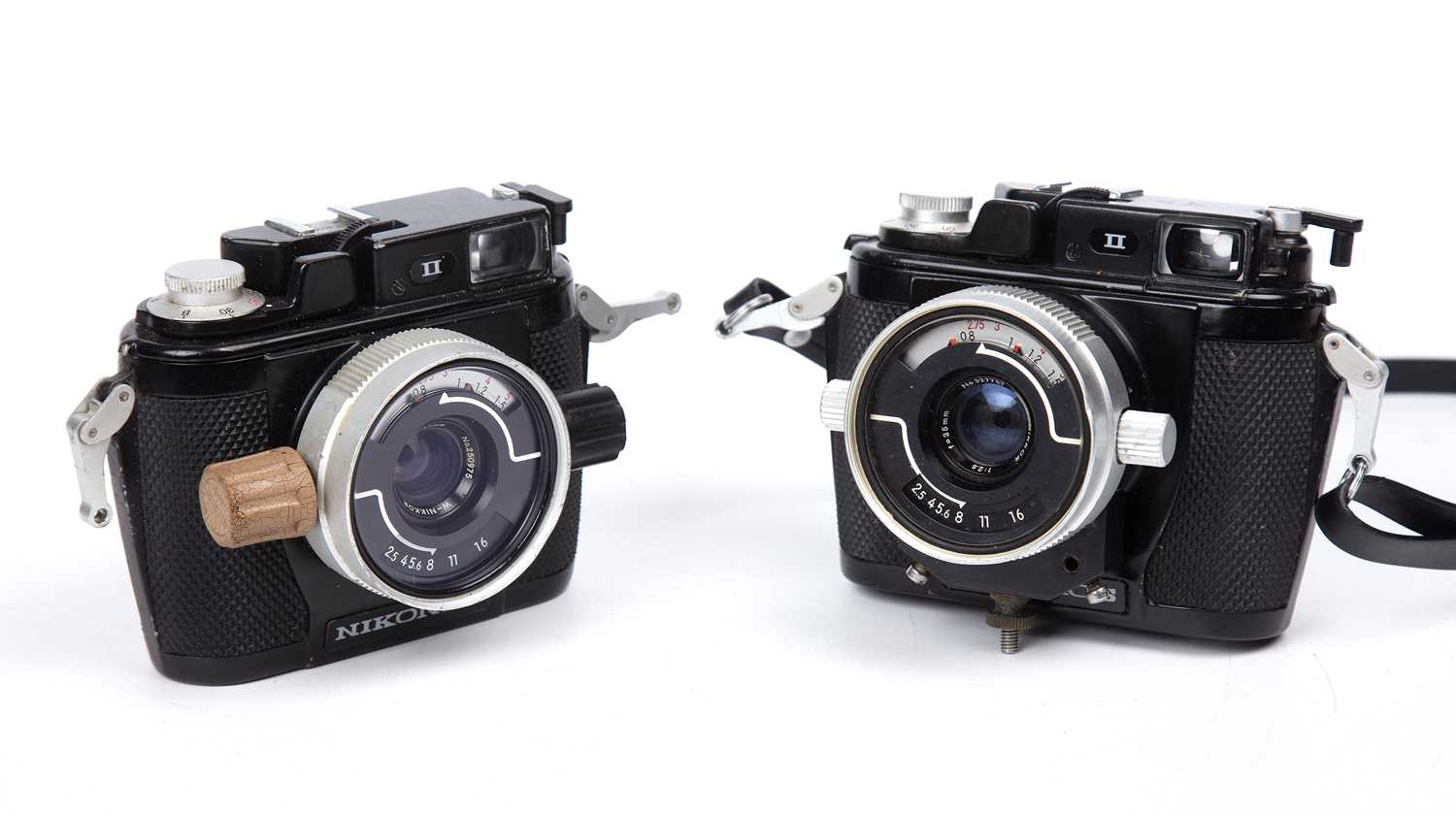Lot 66 - Two Nikonos II cameras serial number 966574...