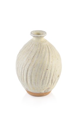 Lot 532 - Katharine Pleydell-Bouverie (1895-1985) Vase...