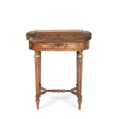 Lot 121 - An early 20th century French marquetry...