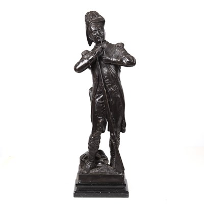 Lot 217 - A 20th century bronze figure of a soldier,...