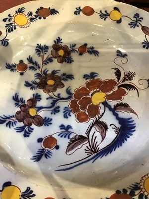 Lot 133 - A pair of 18th century Delft chargers...