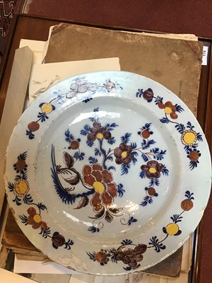 Lot 133 - A pair of 18th century Delft chargers...