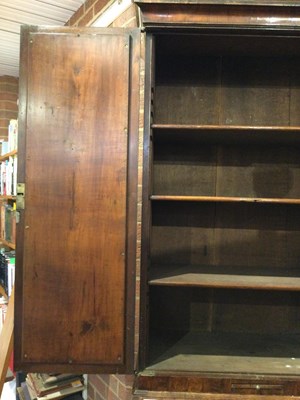 Lot 185 - An early 18th century English burr wood bureau...