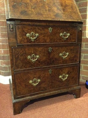 Lot 185 - An early 18th century English burr wood bureau...