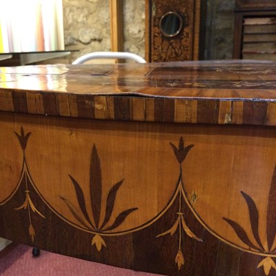 Lot 184 - A pair of late 18th/early 19th century walnut,...