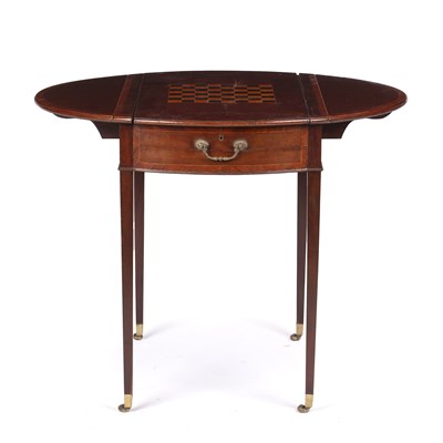 Lot 176 - A Sheraton games Pembroke table, with a chess...