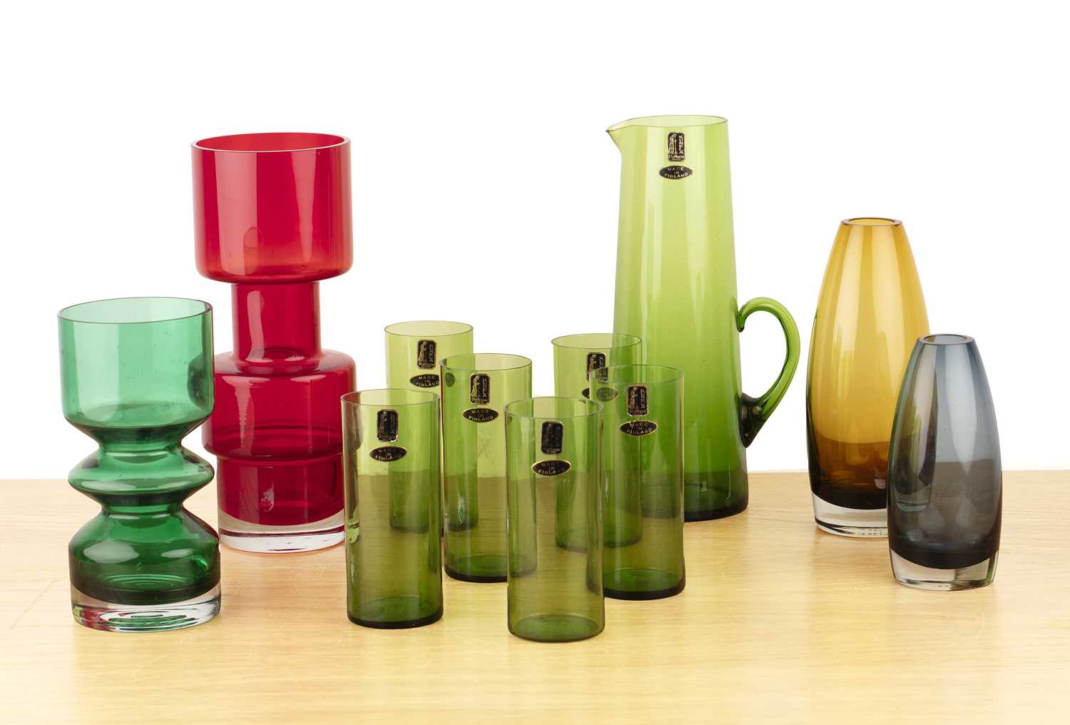 Lot 452 - Collection of Riihimäki glass comprising a...