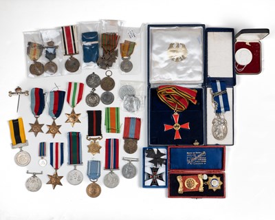 Lot 32 - A collection of military and civilian medals and awards