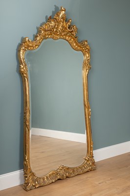 Lot 41 - A gilt carved-wood pier mirror