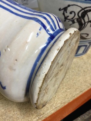 Lot 109 - A Savona maiolica drug jar, circa 1700, marked...