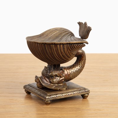 Lot 389 - Bronze inkwell Regency, in the form of a shell...