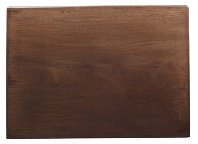 Lot 84 - A George III mahogany kneehole desk with a...