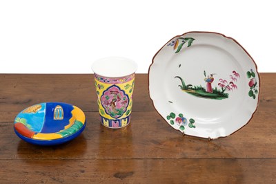 Lot 422 - Three items of ceramic