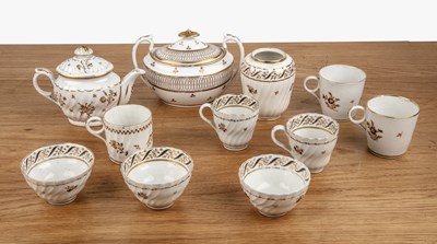 Lot 367 - Group of ceramics to include a New Hall...