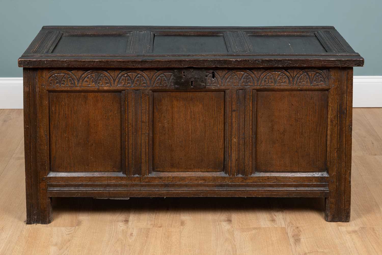 Lot 1140 - A 17th/18th century oak coffer
