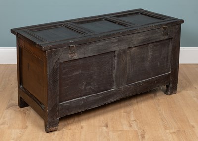 Lot 1140 - A 17th/18th century oak coffer