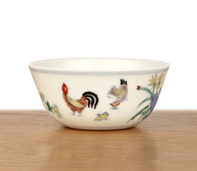 Lot 119 - Porcelain 'chicken' cup Chinese with Doucai...