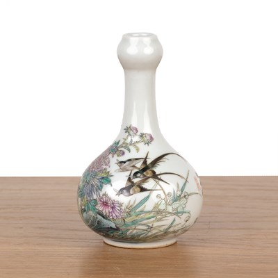 Lot 79 - Enamelled small tulip neck bottle vase Chinese,...
