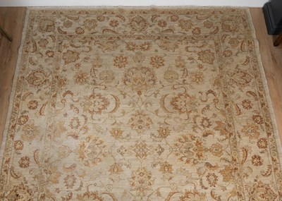 Lot 441 - A mid to late-20th century woollen Zeigler-style carpet