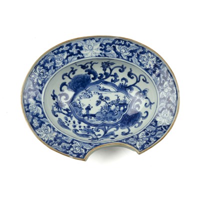 Lot 6 - Blue and white porcelain barber's bowl Chinese,...