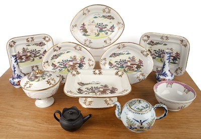 Lot 337 - Group of mixed ceramics and porcelain...
