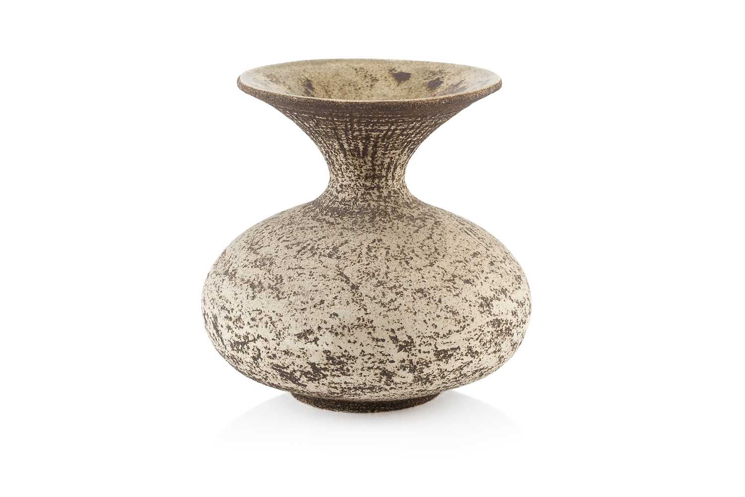 Lot 570 - Waistel Cooper (1921-2003) Vase stoneware,...