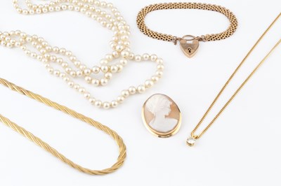 Lot 287 - A 9ct gold collar necklace, of flattened...